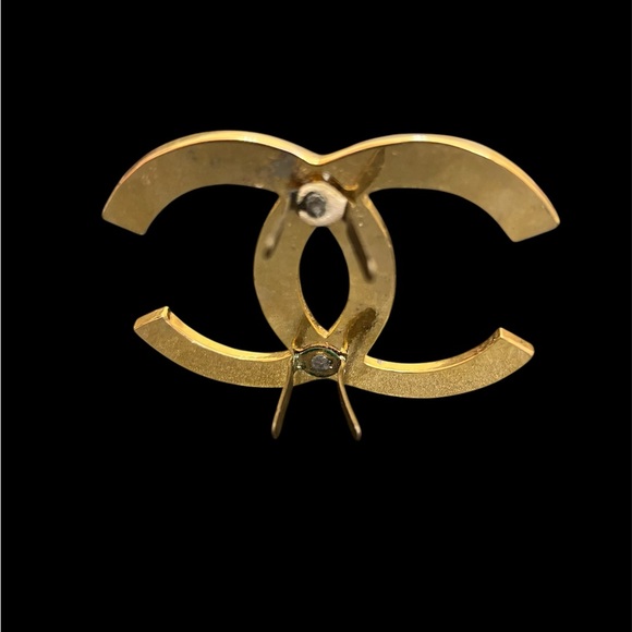 Chanel Logo from 1999. large size taken from my old bag. Gold plated on the CC - Picture 3 of 11